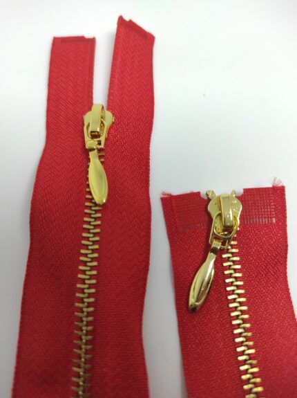 (Raudona) Nr3 metalinis užtrauktukas , dviejų  spynelių M3-2A-520