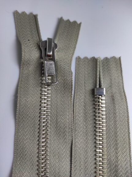 (Žalsva) Nr5 metalinis užtrauktukas neišsegamas M5-172S