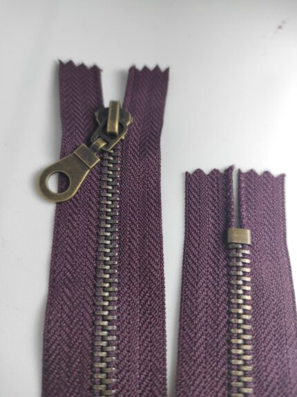 (Bordo) Nr5 metalinis užtrauktukas neišsegamas M5-254B