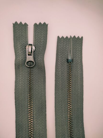 (Melsvai pilka) Nr3 metalinis užtrauktukas neišsegamas M3-275TM