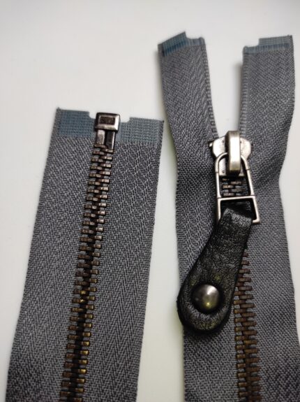 (Melsvai pilka) Nr5 metalinis užtrauktukas vienos spynelės, išsegamas M5-1TM-384