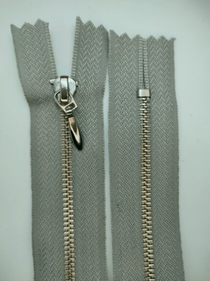 (Pilka) Nr3 metalinis užtrauktukas neišsegamas M3-572S