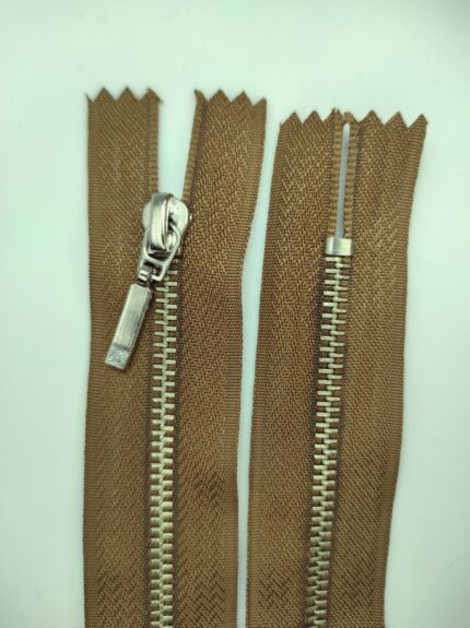 (Ruda) Nr3 metalinis užtrauktukas neišsegamas M3-858S