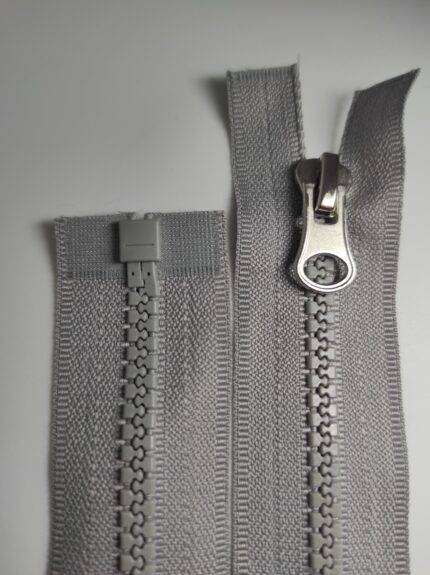 (Pilka) Nr5 plastikinis užtrauktukas išsegamas vienos spynelės P5-1-133