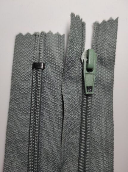 (Žalia) Nr5 Spiraliniai užtrauktukai ,neišsegami  S5-1-562