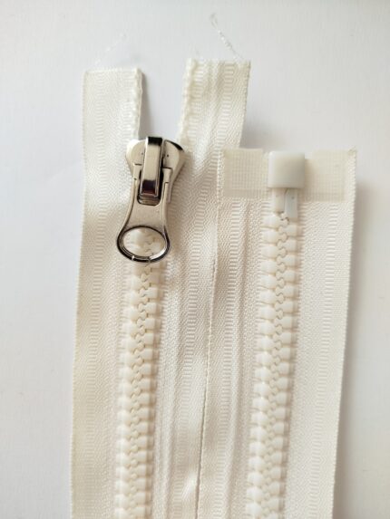 (Gelsva)Nr8 plastikinis užtrauktukas išsegamas vienos spynelės P8-1-841